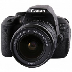 Canon EOS 700D jarjestelmakamera  18-55mm DC III